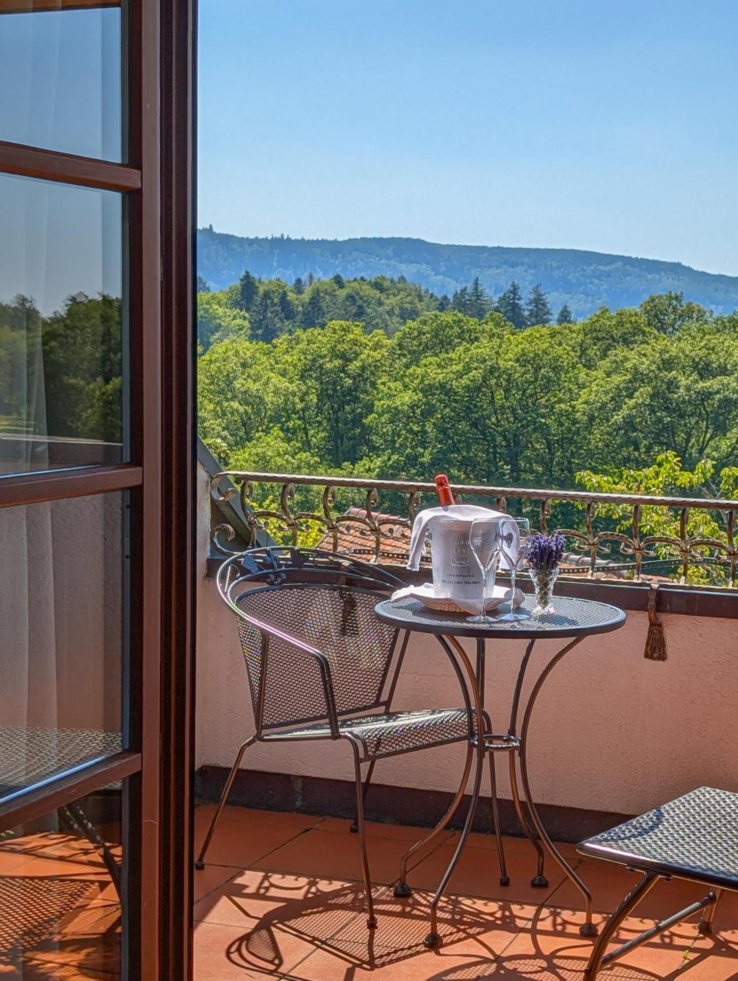 Hotel Restaurant Vinothek Lamm Bad Herrenalb Exterior foto