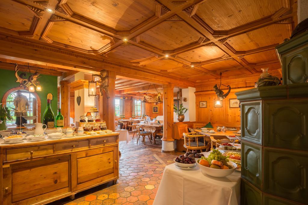 Hotel Restaurant Vinothek Lamm Bad Herrenalb Exterior foto